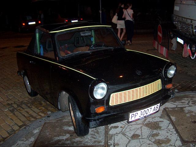 21 40 Convertible Trabant 2.jpg